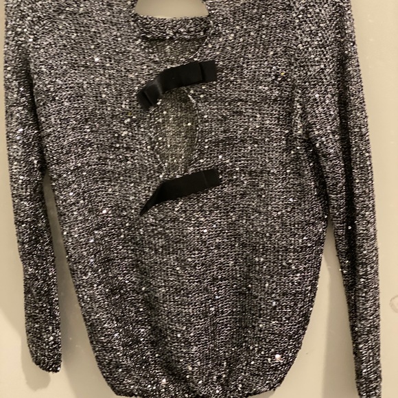 Clothes - Picture 2 of 5